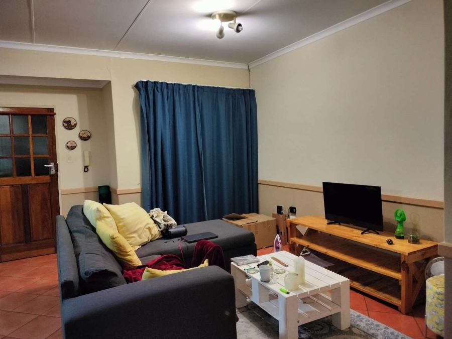 2 Bedroom Property for Sale in Langenhovenpark Free State
